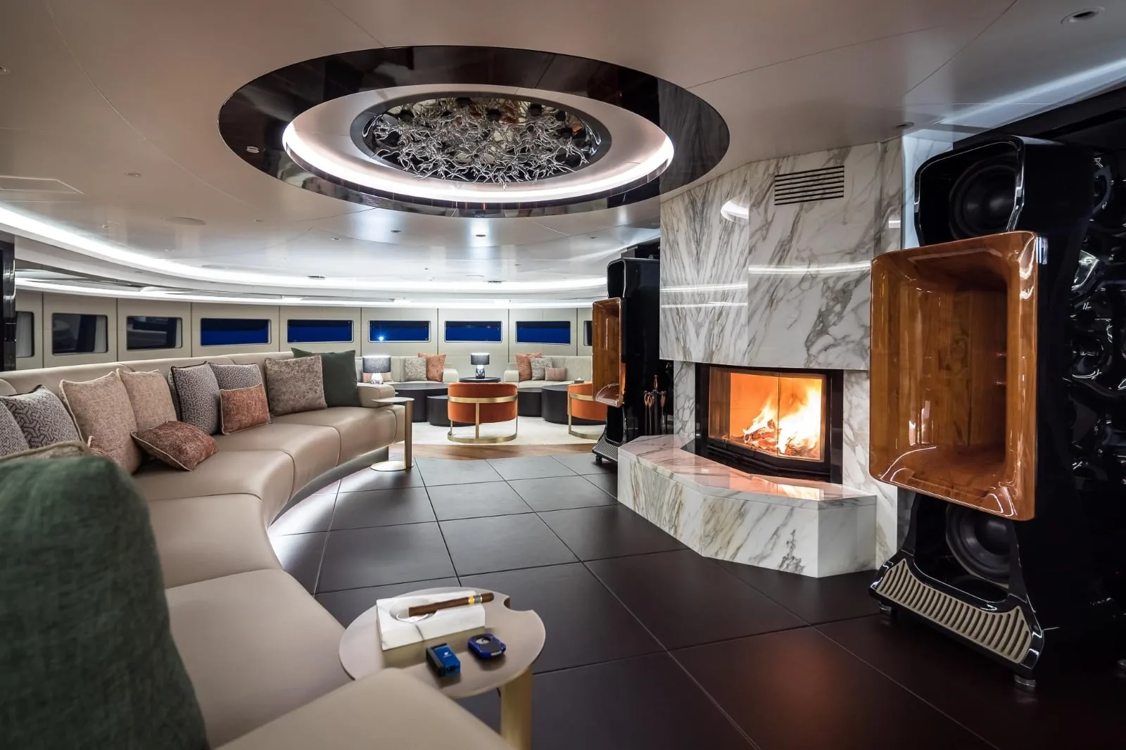 VICTORIOUS - photo 16 location yacht Saint-Tropez