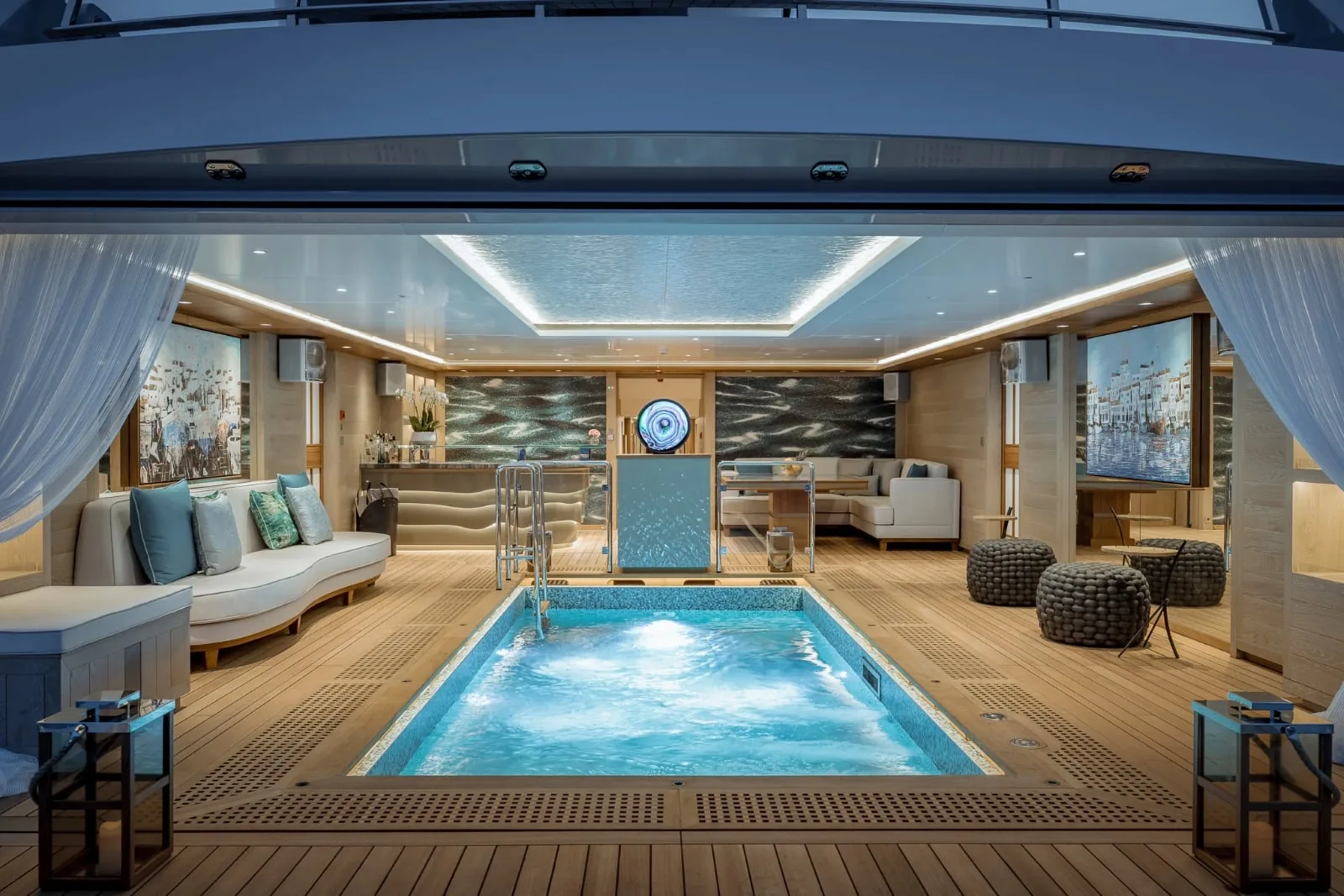 VICTORIOUS - photo 27 location yacht Saint-Tropez