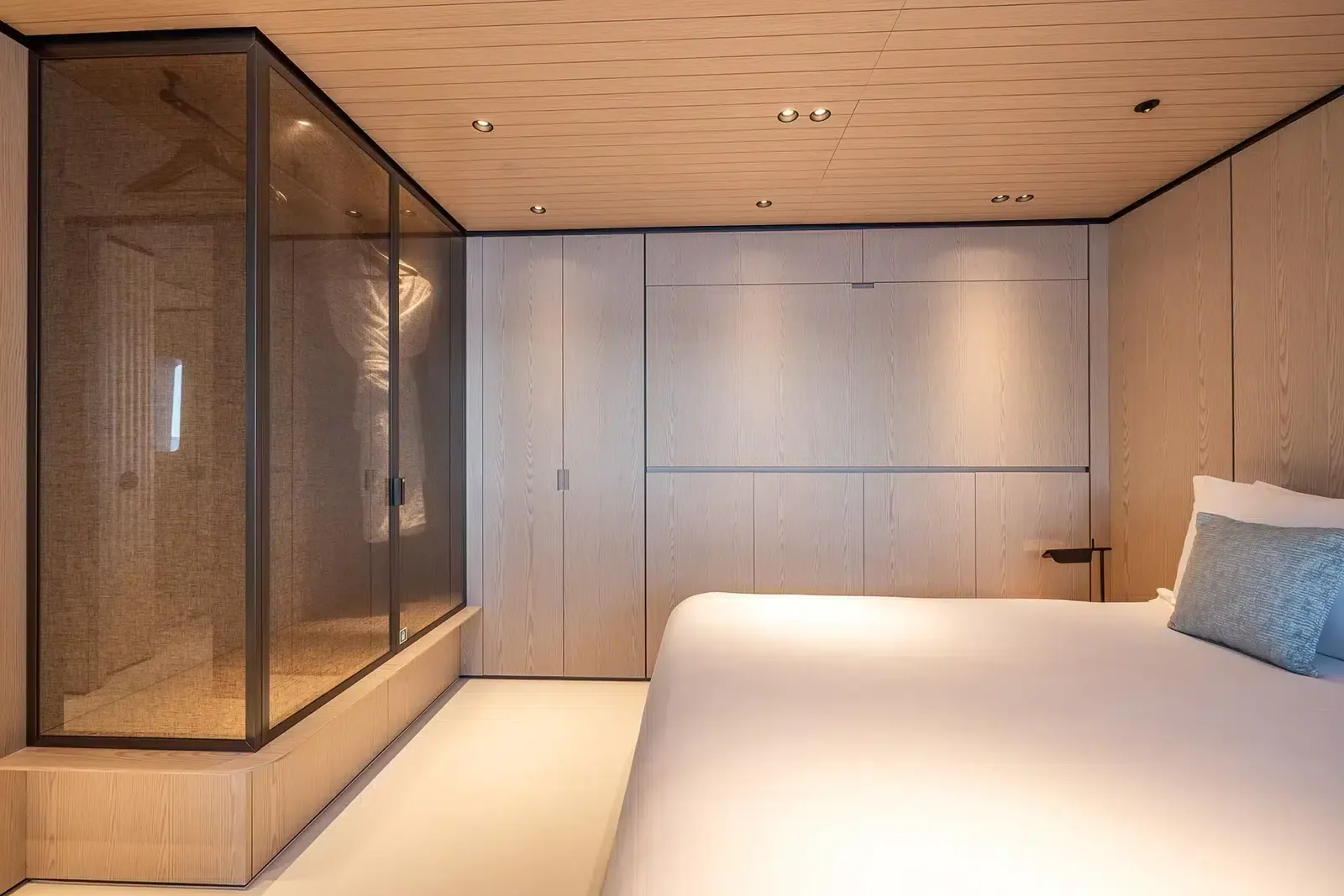VIRTUOSITY - photo 43 location yacht Saint-Tropez