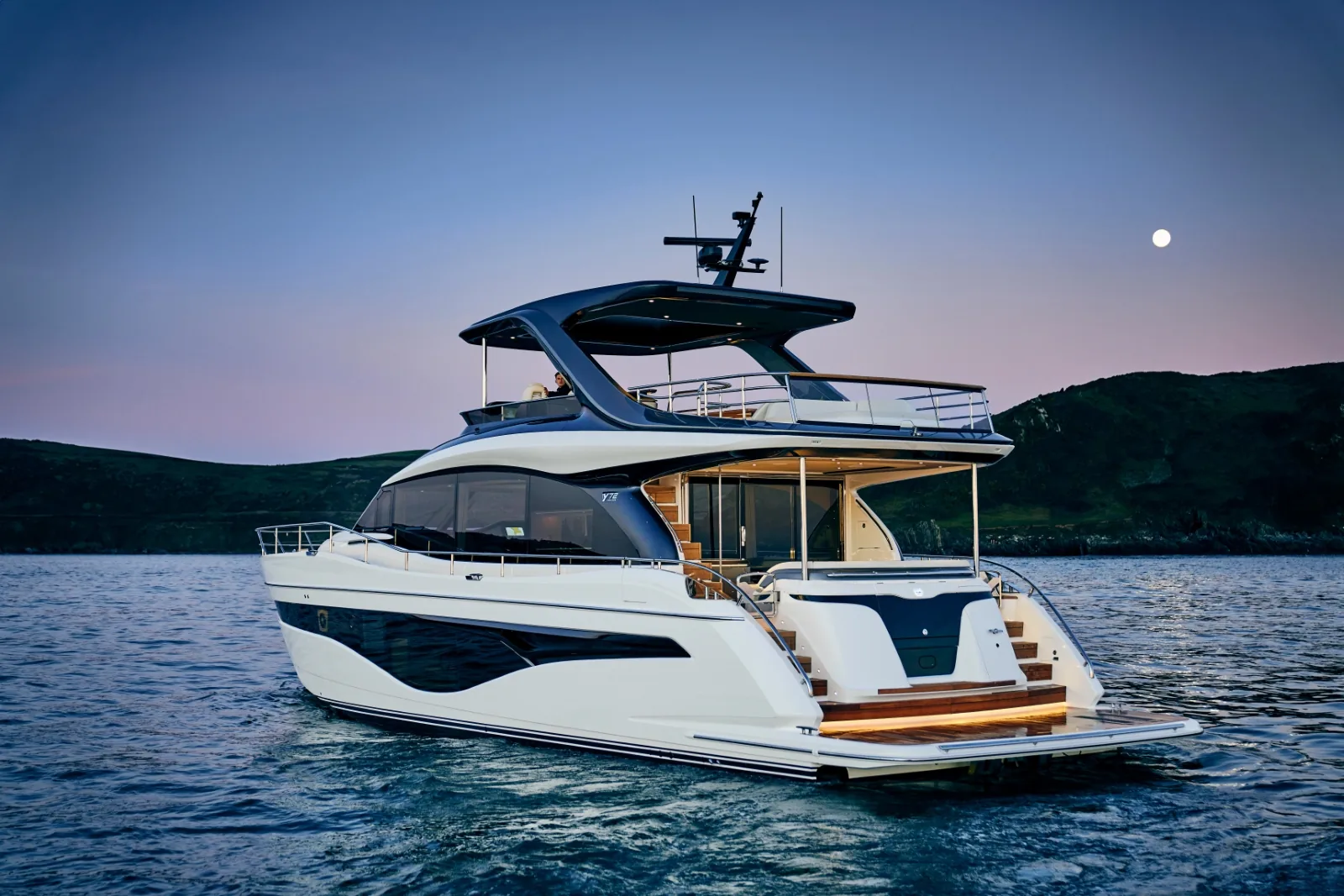 WILJIM V - photo 4 location yacht Saint-Tropez